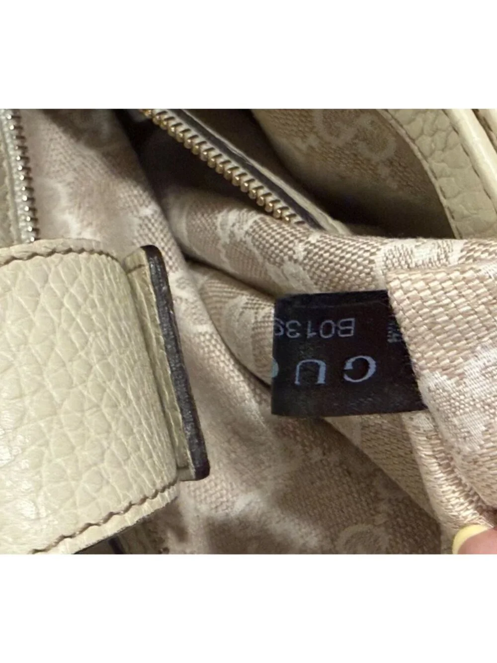 Gucci White Leather Diana Bamboo Top Handle Tote Bag